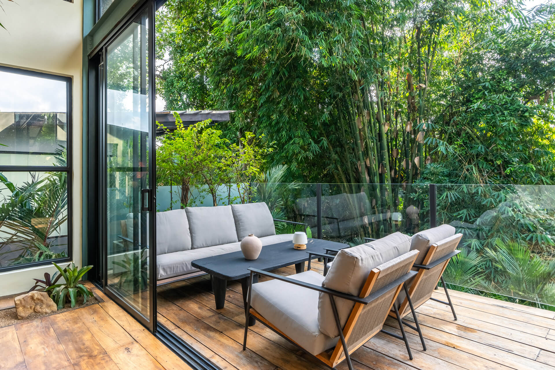 Villa-Lestari-01-Balcony-1st-Floor-02