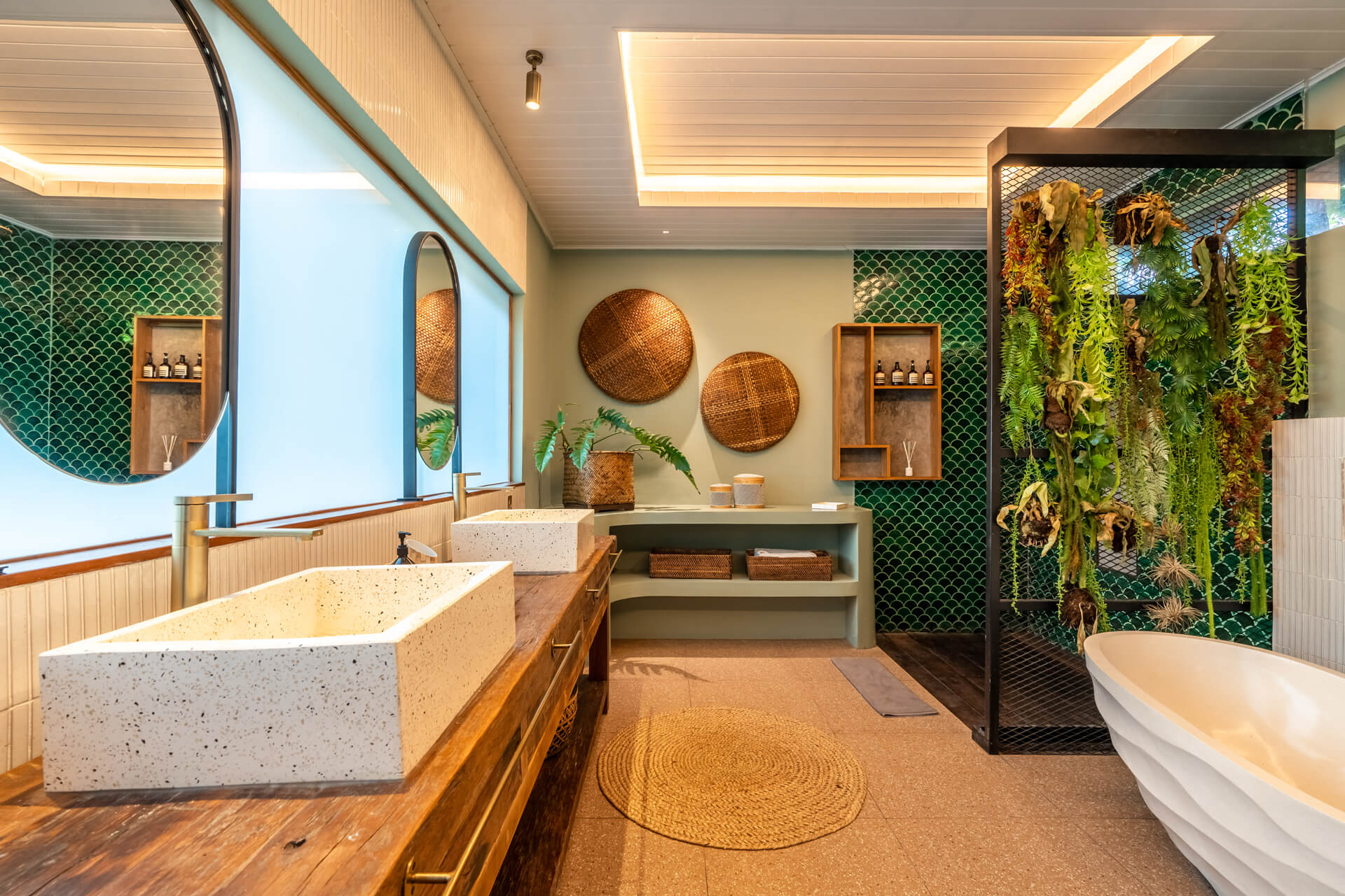 Villa-Lestari-01-Bathroom-2nd-Floor-02