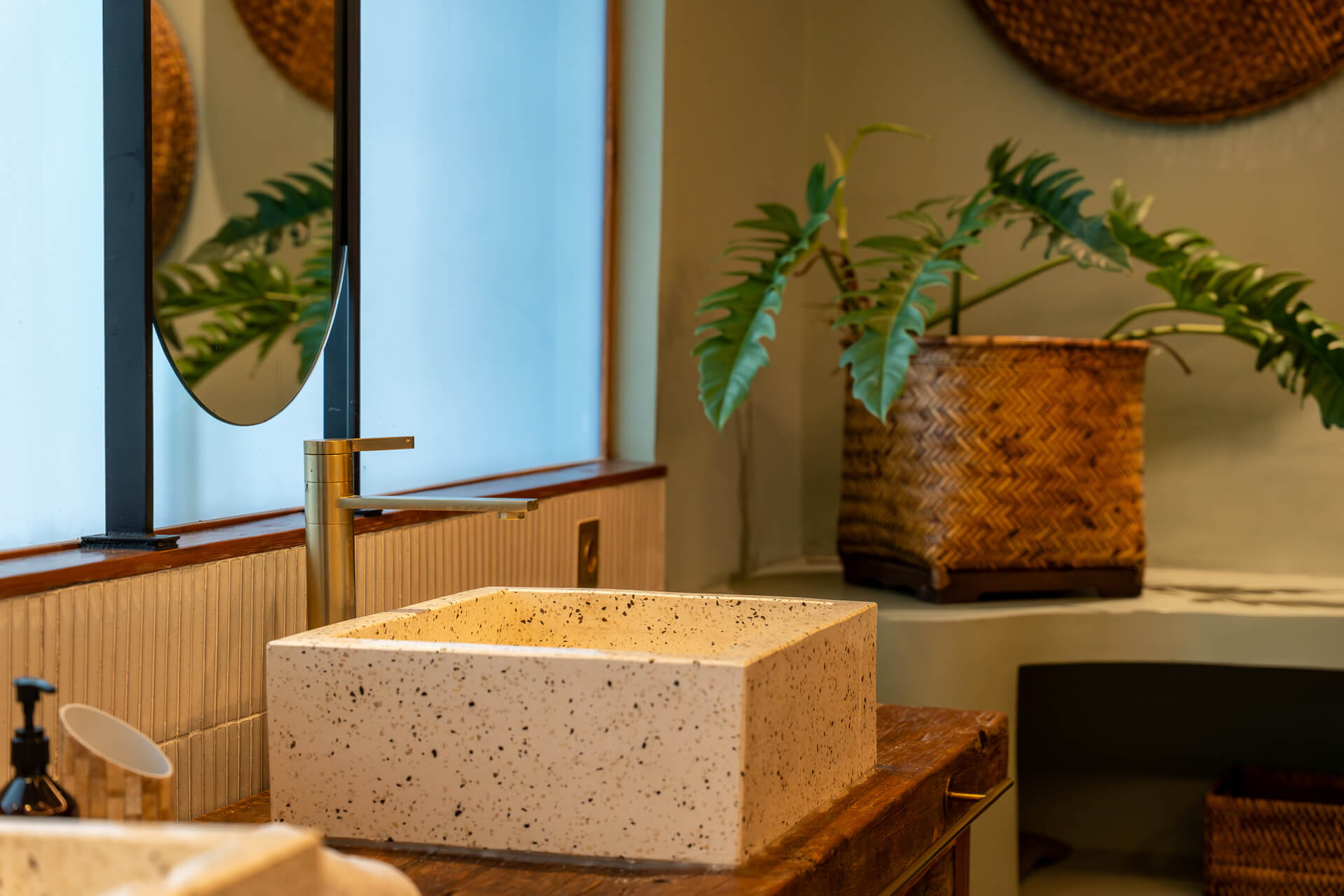 Villa-Lestari-01-Bathroom-2nd-Floor-06