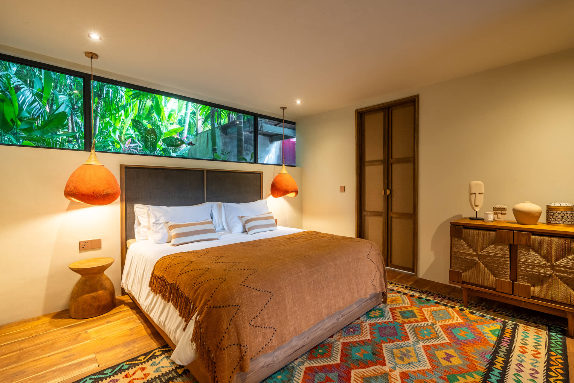 Villa-Lestari-01-Bedroom-1st-Floor-01