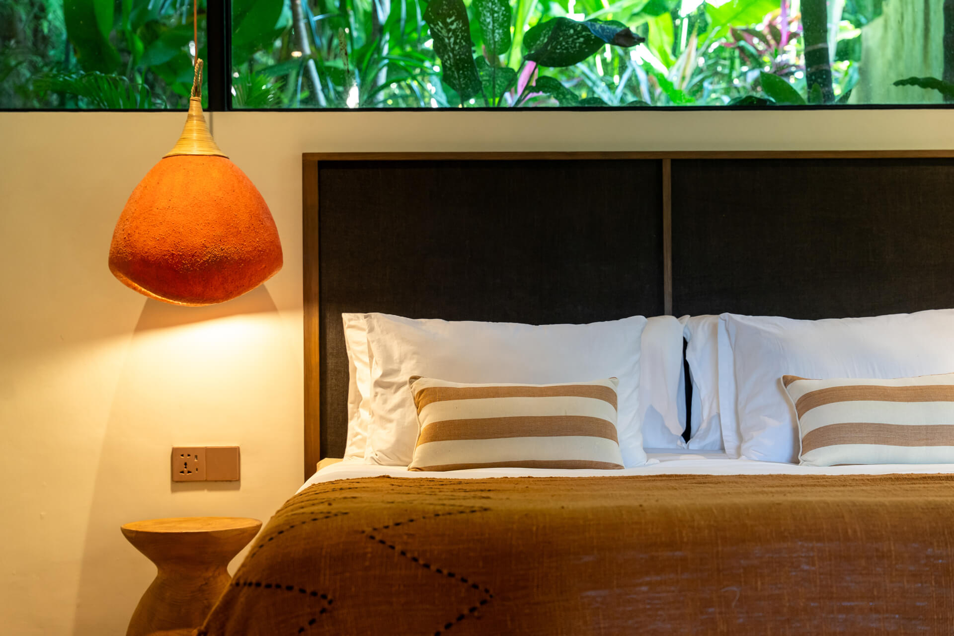 Villa-Lestari-01-Bedroom-1st-Floor-04