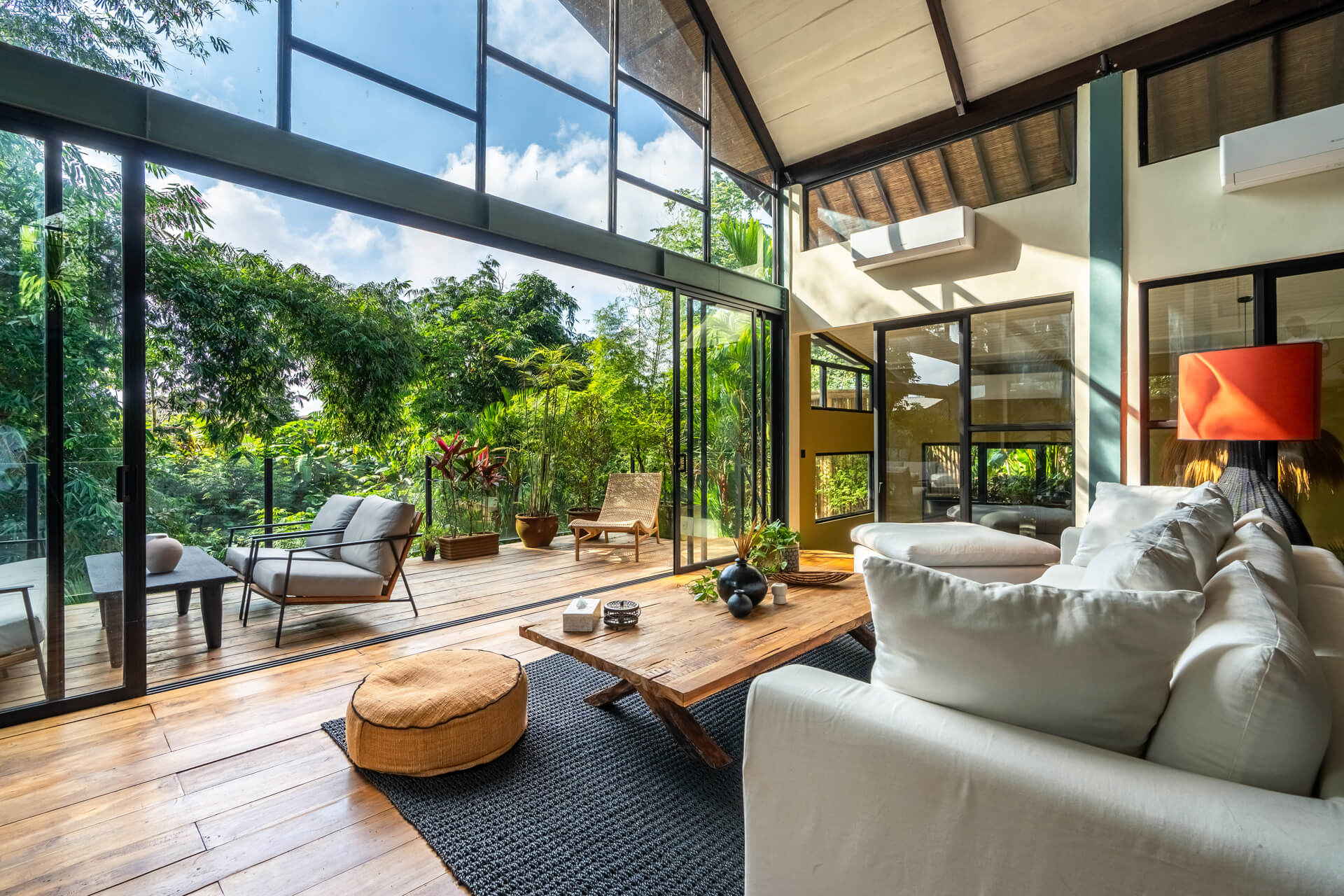 Villa-Lestari-01-Livingroom-2nd-Floor-02