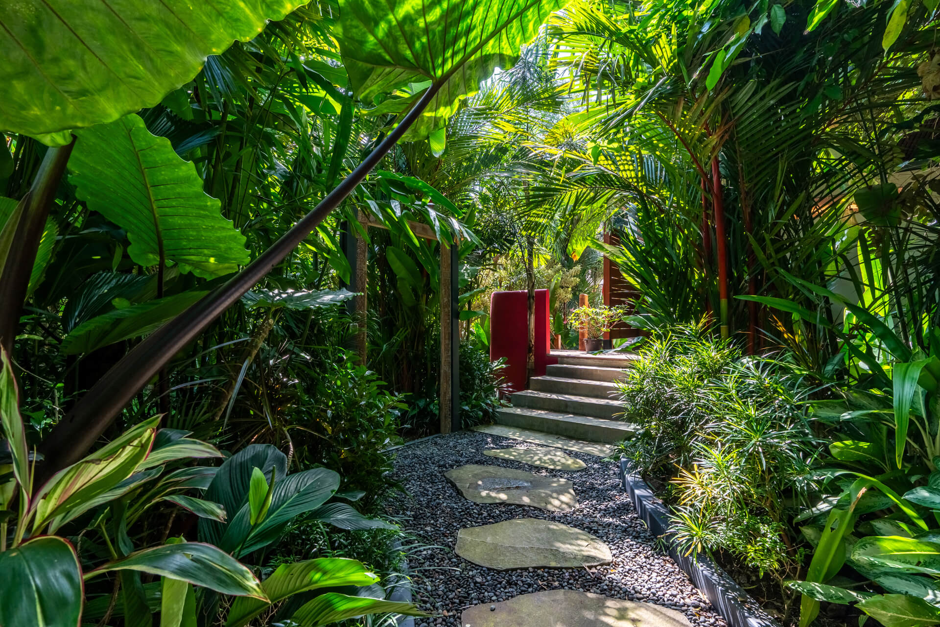 Villa-Lestari-01-Overview-05