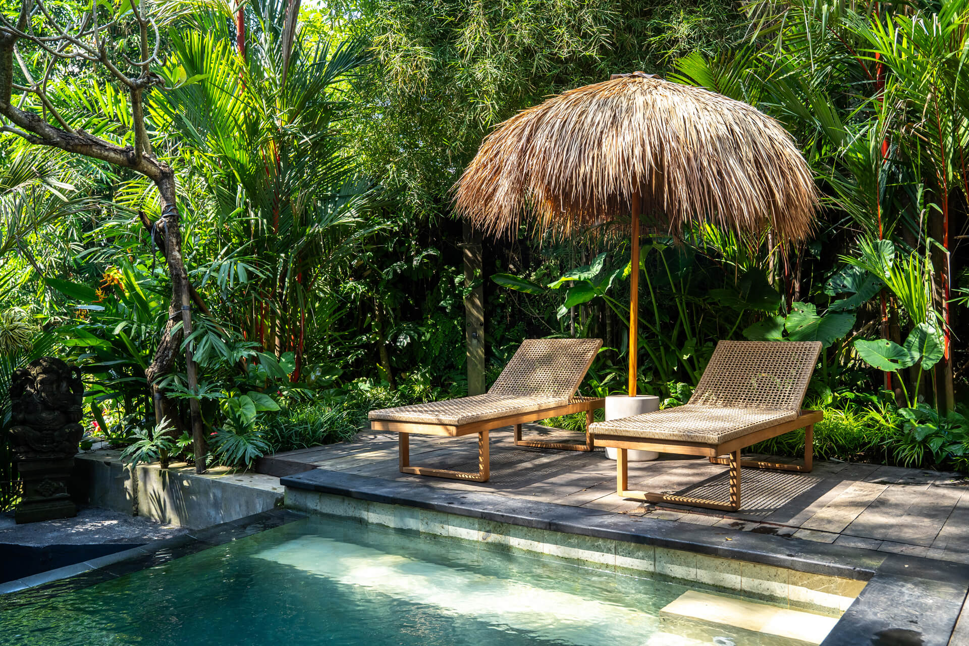 Villa-Lestari-01-Pool-07