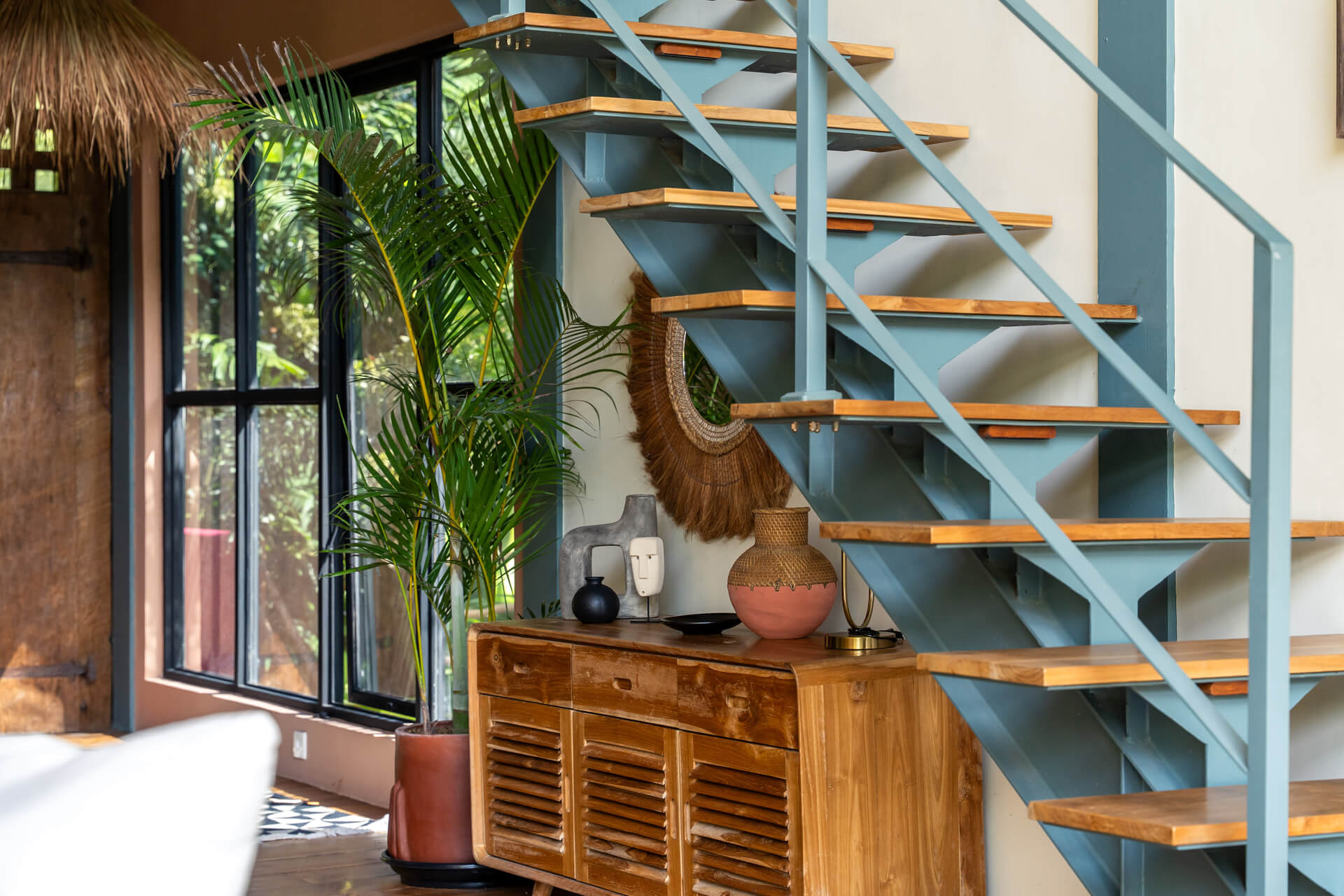 Villa-Lestari-01-Stair-02