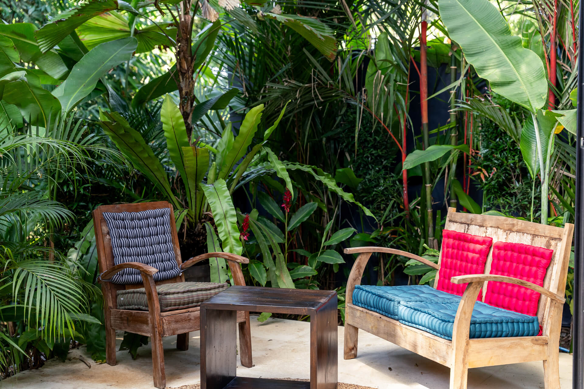 Villa-Lestari-02-Balcony-02