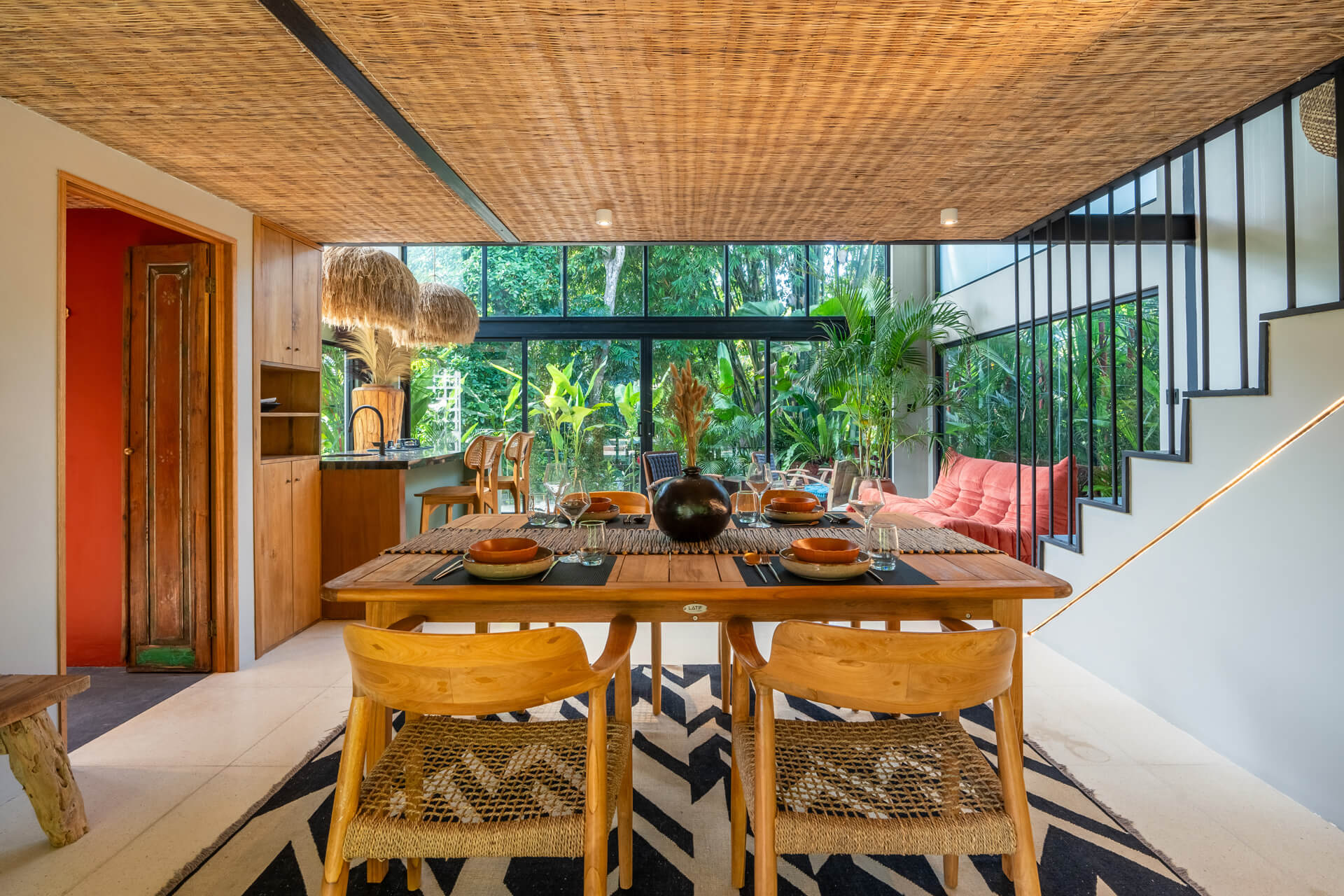 Villa-Lestari-02-Dininroom-02